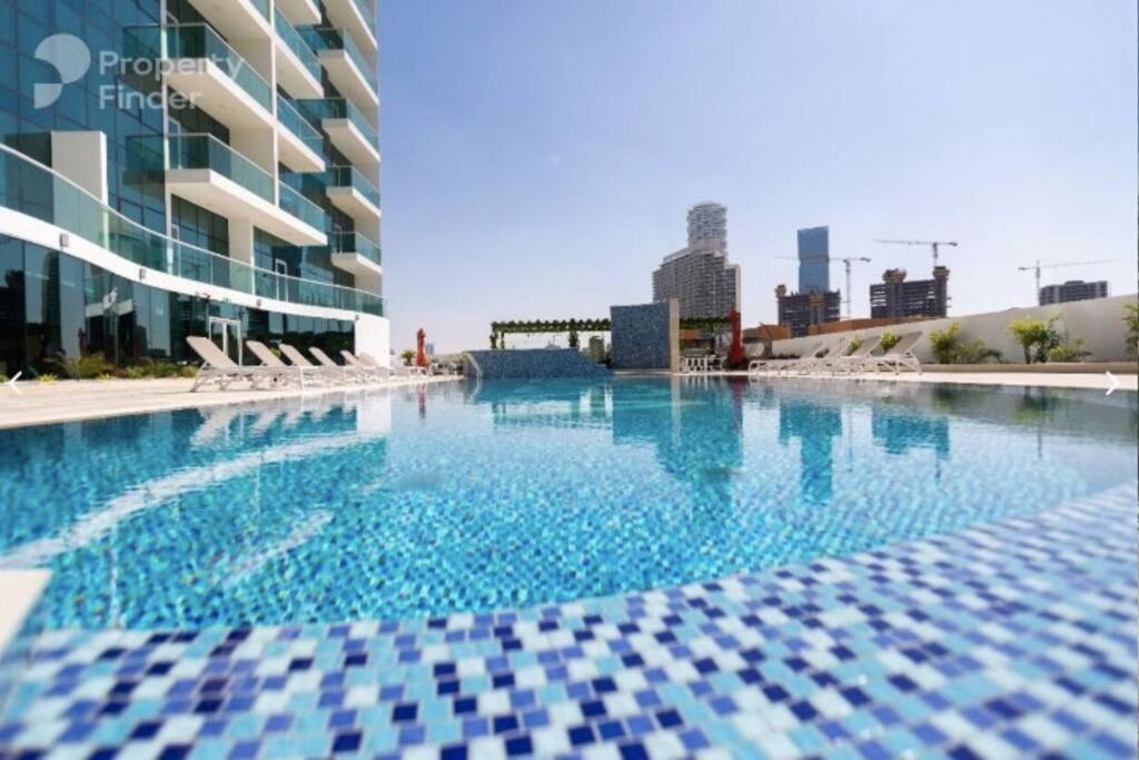 Appartamento Elegant 2Br Apt In La Riviera, Jvc Dubai Esterno foto